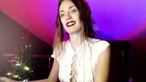 Snapshot of dalia_peach chatting on December 2024 01:17:01 PM Dalia online show from December 2024 01:17:01 PM