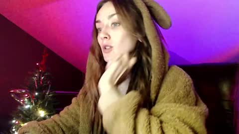 Snapshot of dalia_peach chatting on December 2024 01:17:02 PM Dalia online show from December 2024 01:17:02 PM