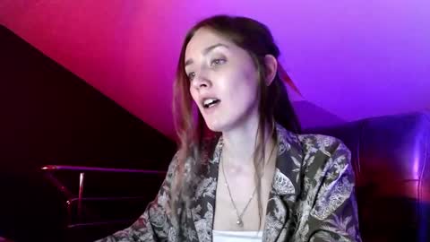Snapshot of dalia_peach chatting on January 2025 01:56:02 PM Dalia online show from January 2025 01:56:02 PM