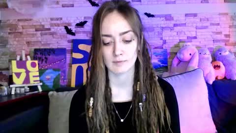 Dalia  online show from November 2025 09:30:02 AM