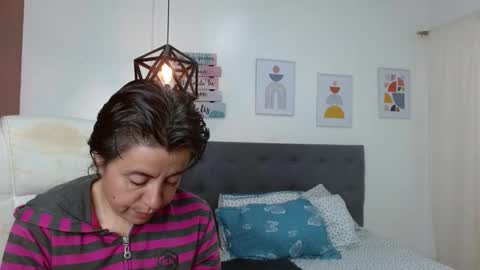 Dalila online show from October 2025 01:33:02 PM