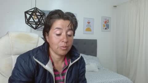 Dalila online show from October 2025 02:24:02 PM