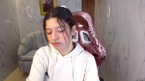 dalilah420_s online show from September 2025 08:30:01 PM