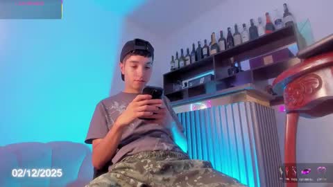 Snapshot of dallen_grant chatting on December 2025 12:43:02 PM Dallen Grant online show from December 2025 12:43:02 PM