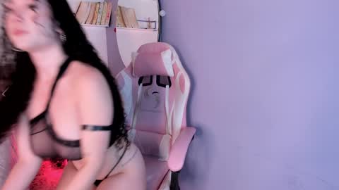 Dalyla online show from December 2024 12:30:01 PM