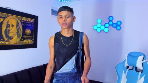 damar_felipe online show from December 2024 04:34:01 AM
