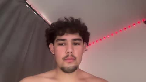 Snapshot of damiam_xj chatting on March 2025 07:10:02 PM damiam xj online show from March 2025 07:10:02 PM