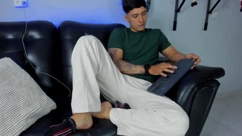 DAMIAN online show from December 2024 04:09:01 AM