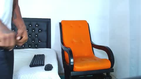 damian_hart_24cm online show from January 2025 12:15:01 PM