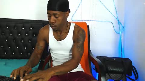 Snapshot of damian_hart_24cm chatting on October 2025 11:00:02 AM damian_hart_24cm online show from October 2025 11:00:02 AM