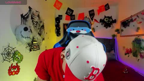 Snapshot of damian_latinxxx chatting on October 2025 04:11:01 AM Damian online show from October 2025 04:11:01 AM