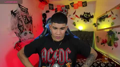 Snapshot of damian_latinxxx chatting on October 2025 03:10:02 AM Damian online show from October 2025 03:10:02 AM