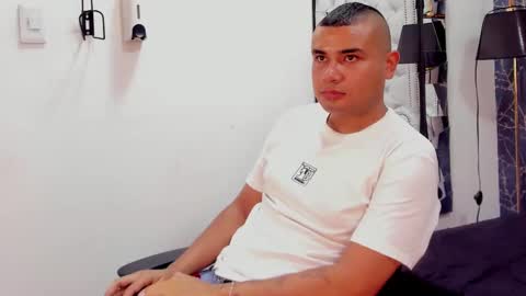 Damian Blaze online show from September 2025 11:52:01 PM