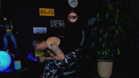 Snapshot of damiancox chatting on October 2025 07:05:01 PM Daamiancox online show from October 2025 07:05:01 PM