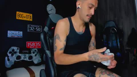 Snapshot of damiancox chatting on November 2025 10:53:02 PM Daamiancox online show from November 2025 10:53:02 PM