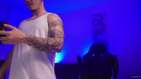 insta damn8   --------  online show from December 2024 01:03:01 AM