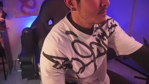 insta damn8   --------  online show from January 2025 12:52:02 AM