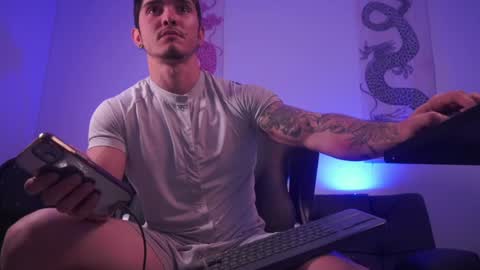 insta damn8   --------  online show from January 2025 11:55:02 PM