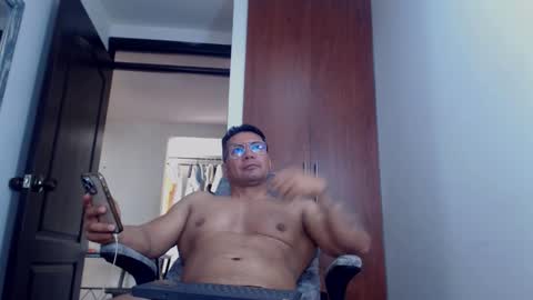 Snapshot of dammuscle chatting on November 2025 04:49:01 PM dammuscle online show from November 2025 04:49:01 PM