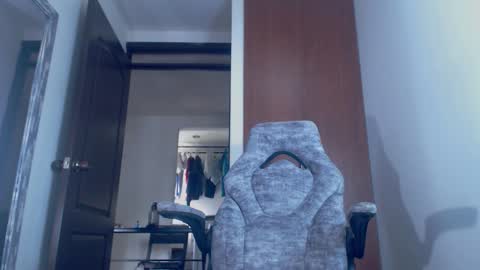 Snapshot of dammuscle chatting on November 2025 02:12:02 PM dammuscle online show from November 2025 02:12:02 PM