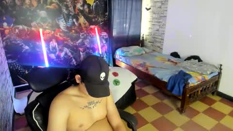 Snapshot of dan_cristancho chatting on November 2025 01:35:02 PM dan cristancho online show from November 2025 01:35:02 PM