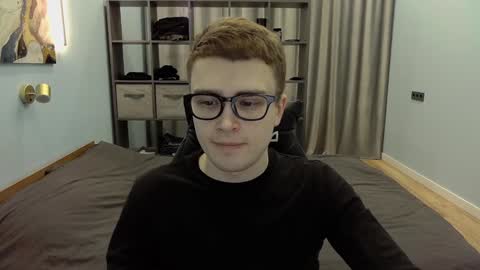 Snapshot of dan_leeroy chatting on December 2024 12:53:01 AM Dany online show from December 2024 12:53:01 AM