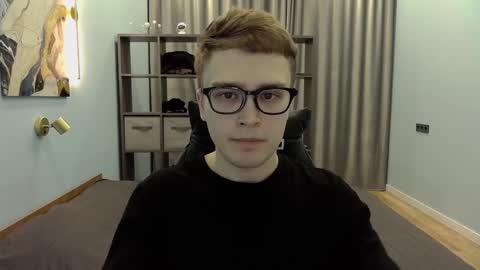 Snapshot of dan_leeroy chatting on December 2024 09:58:01 PM Dany online show from December 2024 09:58:01 PM