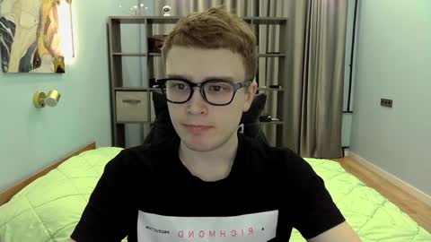 Snapshot of dan_leeroy chatting on December 2024 10:23:01 PM Dany online show from December 2024 10:23:01 PM