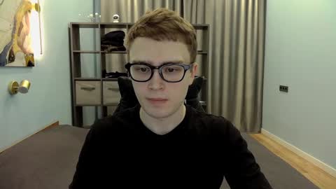 Snapshot of dan_leeroy chatting on December 2024 10:39:01 PM Dany online show from December 2024 10:39:01 PM