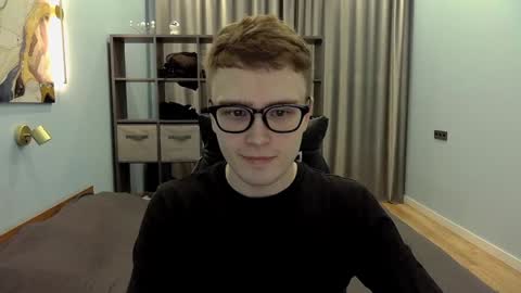 Snapshot of dan_leeroy chatting on January 2025 01:53:01 AM Dany online show from January 2025 01:53:01 AM