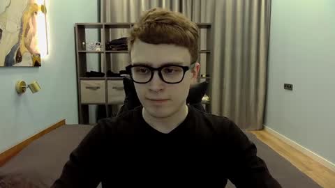 Snapshot of dan_leeroy chatting on January 2025 09:28:01 PM Dany online show from January 2025 09:28:01 PM