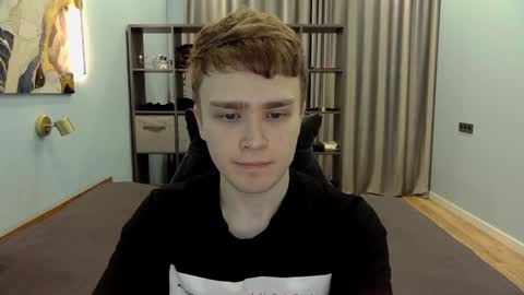 Snapshot of dan_leeroy chatting on January 2025 11:24:01 PM Dany online show from January 2025 11:24:01 PM