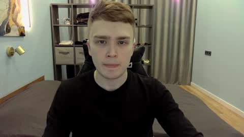 Snapshot of dan_leeroy chatting on February 2025 12:22:02 AM Dany online show from February 2025 12:22:02 AM