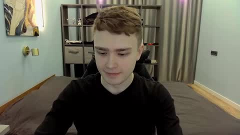 Snapshot of dan_leeroy chatting on February 2025 04:00:02 AM Dany online show from February 2025 04:00:02 AM