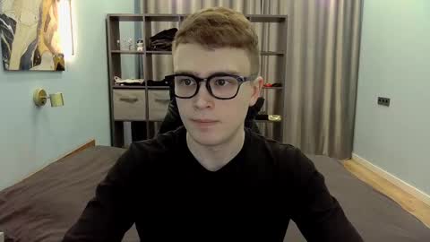 Snapshot of dan_leeroy chatting on February 2025 07:03:01 AM Dany online show from February 2025 07:03:01 AM