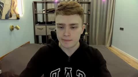 Snapshot of dan_leeroy chatting on February 2025 10:25:01 PM Dany online show from February 2025 10:25:01 PM