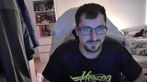 King Dan online show from December 2024 07:43:02 PM