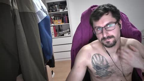 King Dan online show from February 2025 09:28:01 PM