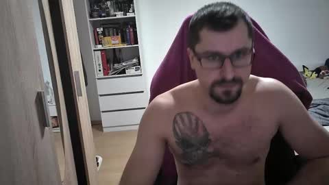 King Dan online show from February 2025 07:52:01 PM