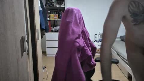 King Dan online show from February 2025 07:49:01 PM