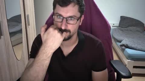 King Dan online show from September 2025 06:29:02 PM