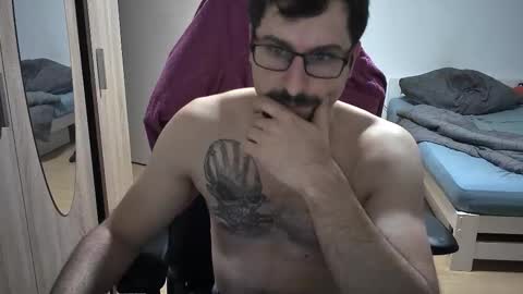 King Dan online show from September 2025 07:15:02 PM