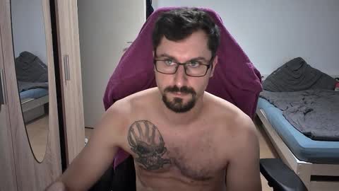 King Dan online show from September 2025 06:52:02 PM