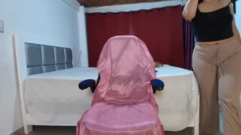 Snapshot of dana_777 chatting on September 2025 11:09:02 PM Dayana online show from September 2025 11:09:02 PM