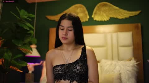 Snapshot of danaa_rouse chatting on October 2025 08:19:02 PM danaa_rouse online show from October 2025 08:19:02 PM