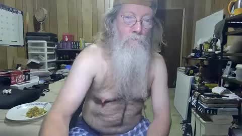 Snapshot of danagm chatting on December 2024 03:23:01 PM Dana online show from December 2024 03:23:01 PM