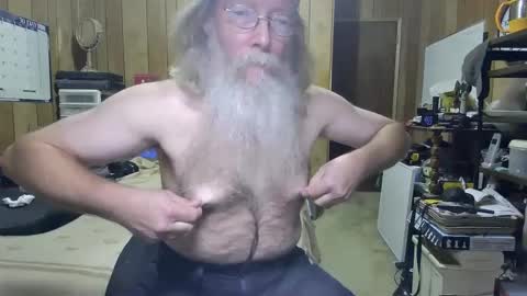 Snapshot of danagm chatting on December 2024 12:59:01 AM Dana online show from December 2024 12:59:01 AM