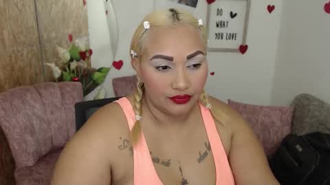 Snapshot of danalaleska chatting on October 2025 06:59:01 AM danalaleska online show from October 2025 06:59:01 AM