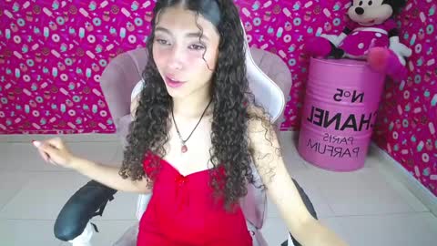 Danatella  online show from February 2025 04:00:02 PM