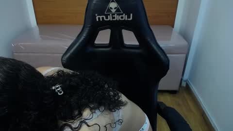 Danatella  online show from September 2025 12:54:01 PM